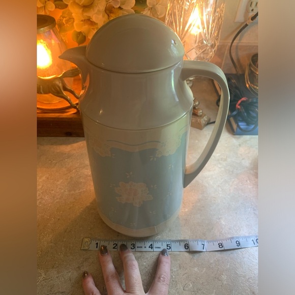 Vintage Corning Thermique 1 qt Coffee Carafe Cream and Pastel Blue/Flowers - Picture 15 of 15